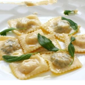 Ravioli ricotta e spinaci